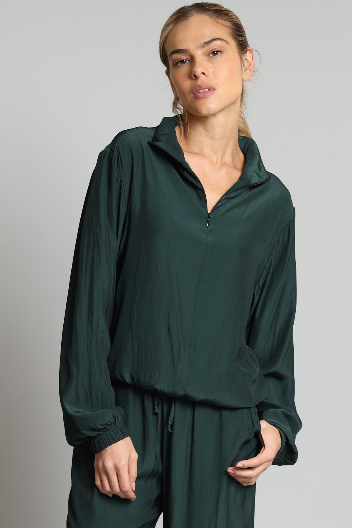 Half-zip D Satin Sweatshirt